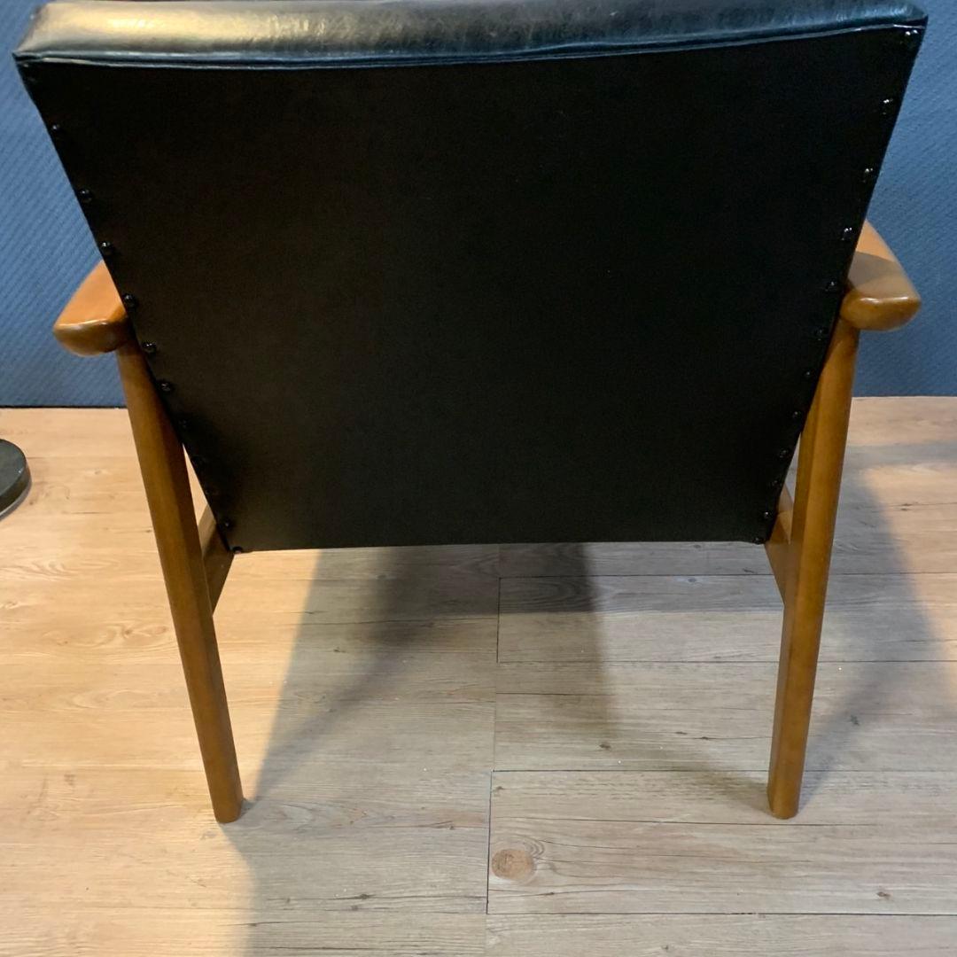 J391R\" kariomoku カリモク60一人掛けソファ オットマン付 BK