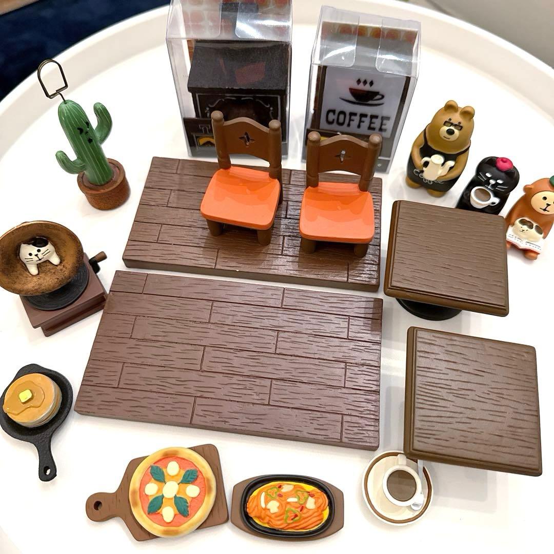 デコレ　コンコンブル　純喫茶　コンブル　喫茶店看板　サボテン　ねこ蓄音機　他