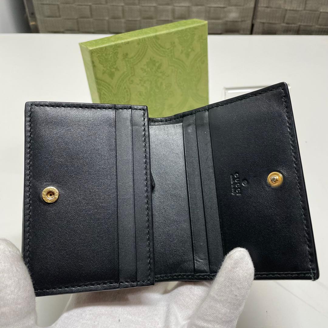 だ*ち様 GUCCI bee GGパターン 二つ折り財布 ベージュ・ゴールド