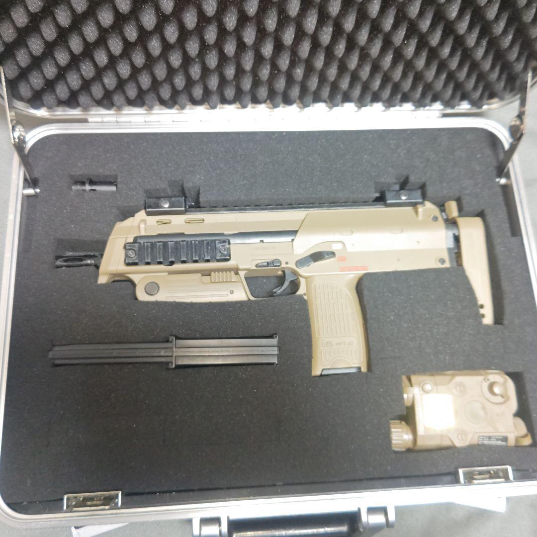 ポ*ム様 東京マルイ　電動ガン　MP7A1　タンカラーモデル　ゼロハリケース付き