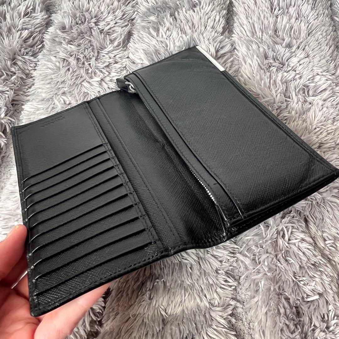 プラダ　メンズ長財布　サフィアーノ　三角ロゴパッチ　バイカラー　ブラック