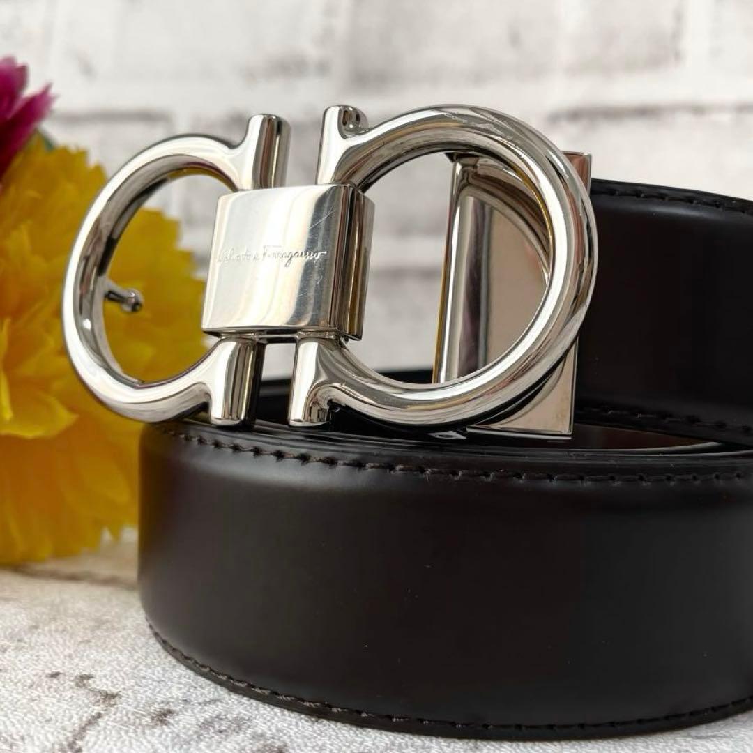 極美品✨フェラガモ　ベルト　ダブルガンチーニ　シルバー金具　ロゴ刻印　濃茶