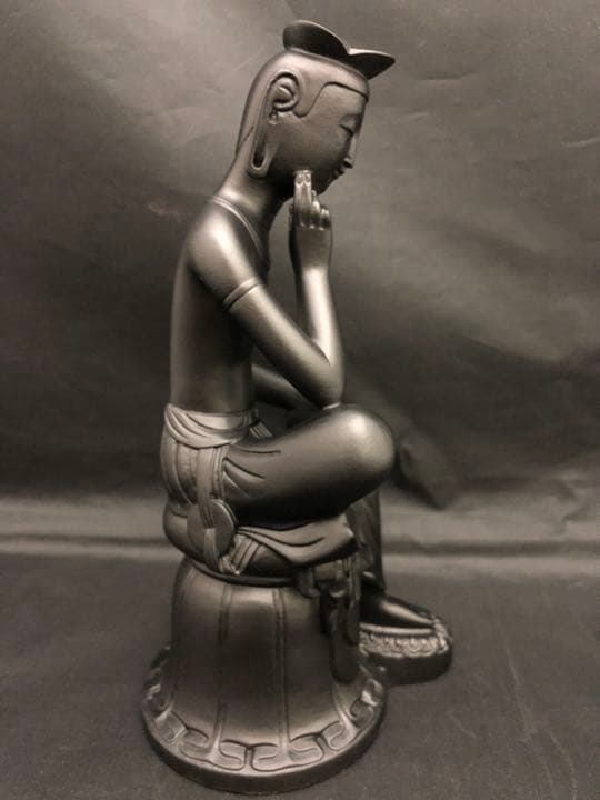 弥勒菩薩 国宝写 半跏思惟像 大理石 仏像 彫刻 置物 風水 骨董 アンティーク