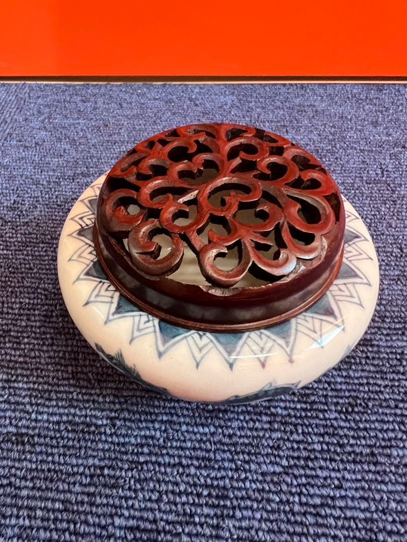 935 中国　骨董　大明萬暦年製　龍紋香炉　時代物