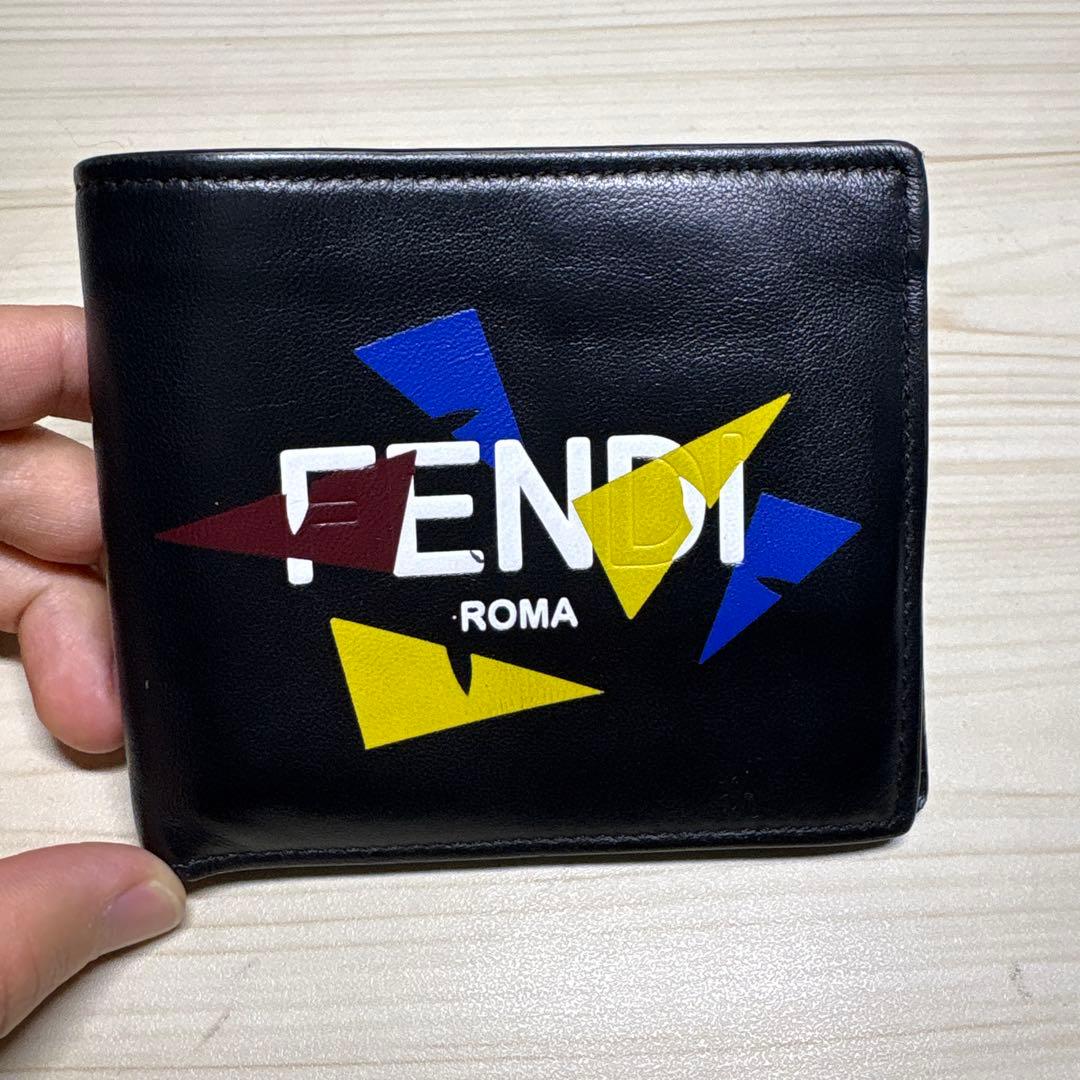 レア✨フェンディ 二つ折り財布 モンスター バグズアイ ロゴ 小銭入れ無し