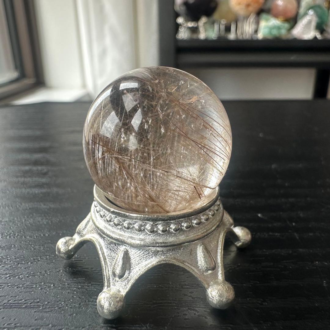 天然石ルチルクォーツのスフィア　丸玉　置物NO.050505