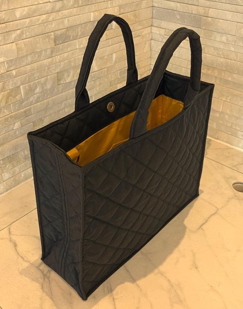 お受験バッグ　黒　自立　保護者会　お稽古バッグ　トート　キルティング　ポーチ付