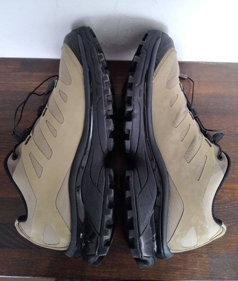 Salomon XT-4 スニーカー オリーブ 24.5cm