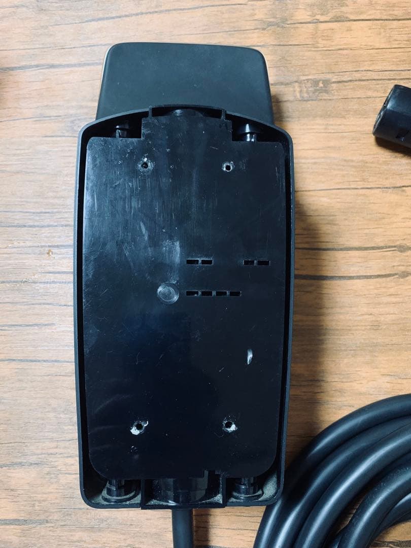 Tesla テスラ　ウォールコネクター　gen3