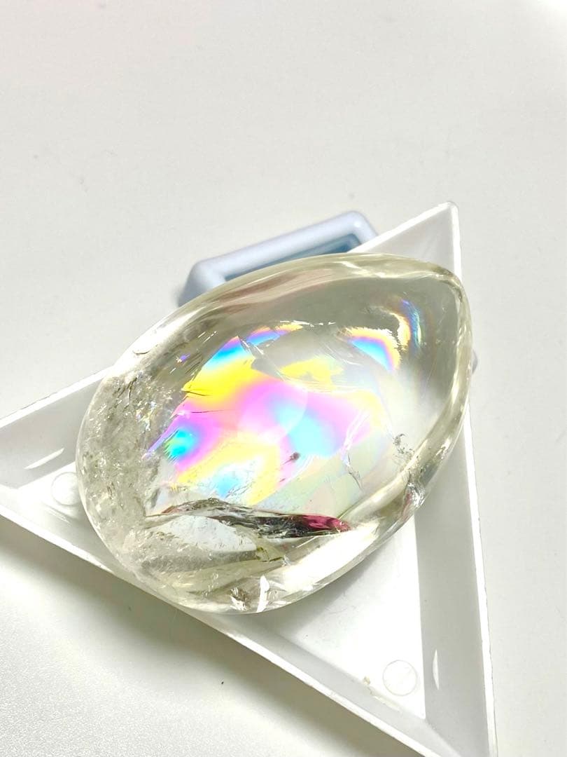 アイリスクォーツ にぎり石やペーパーウェイト等に