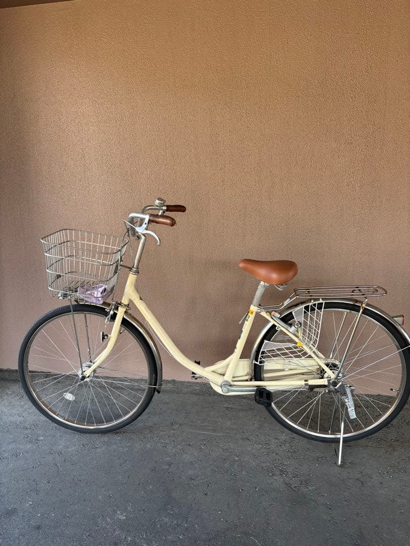 シティサイクル クリーム色 ブラウンサドル　ブリヂストン プレイヤー