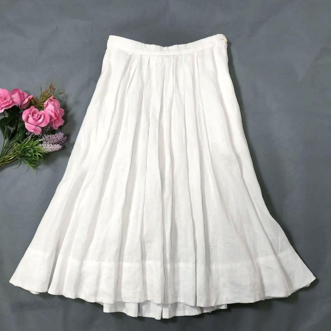 美品　MARGARET HOWELLリネン タックフレアスカート　サイズ1 白