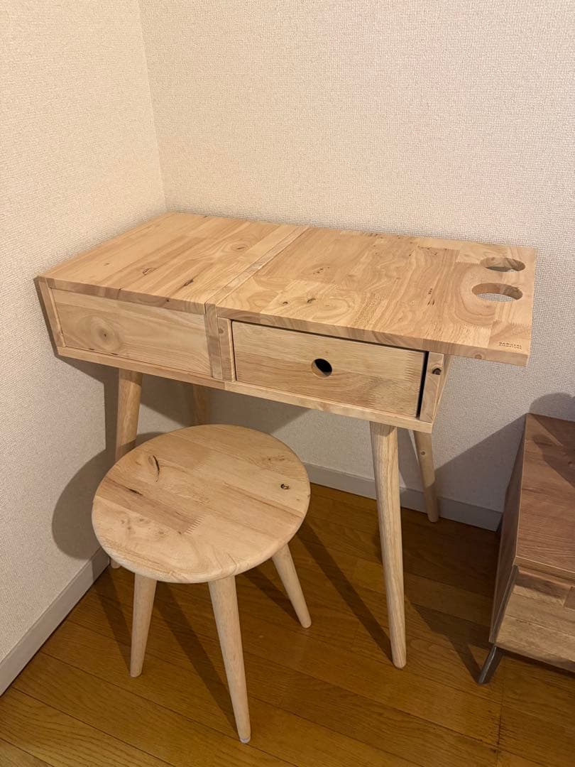 千葉県市川市へ取りに来てくださる方！木製ドレッサー・鏡台（ミラー付き）、椅子付き