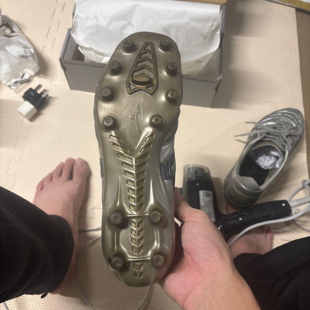 MORELIA NEO シルバースパイクシューズ　袋付き