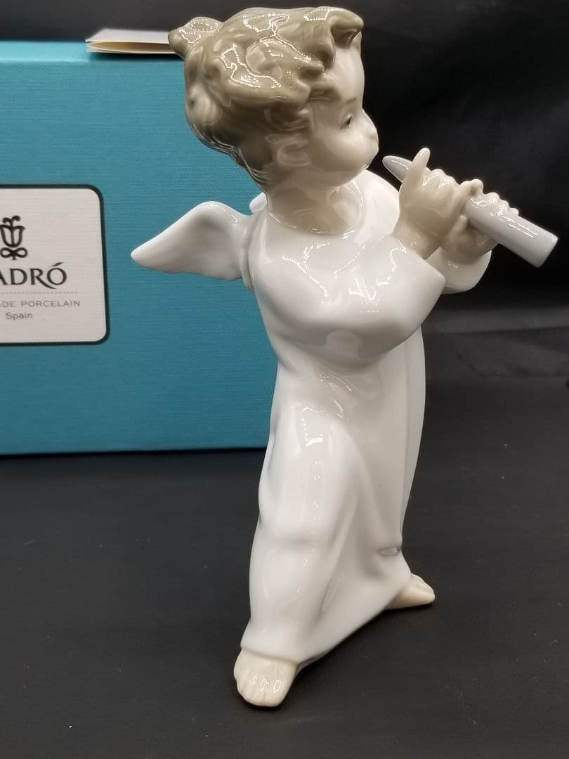 リヤドロ　天使　置物