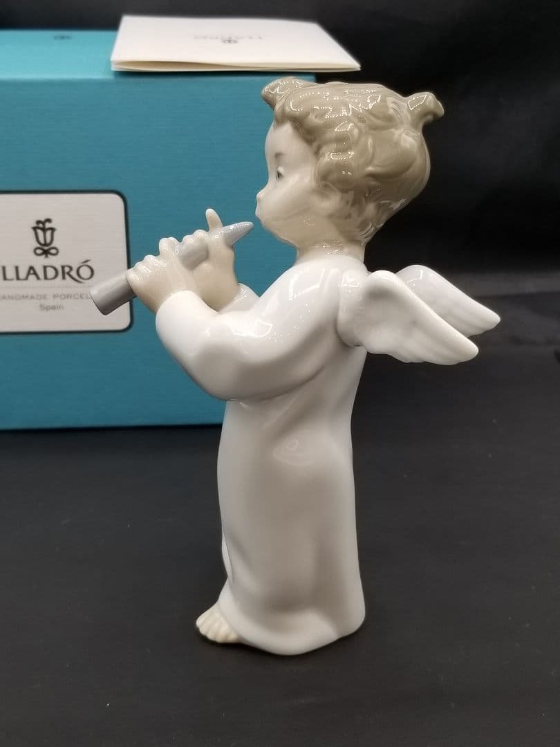 リヤドロ　天使　置物