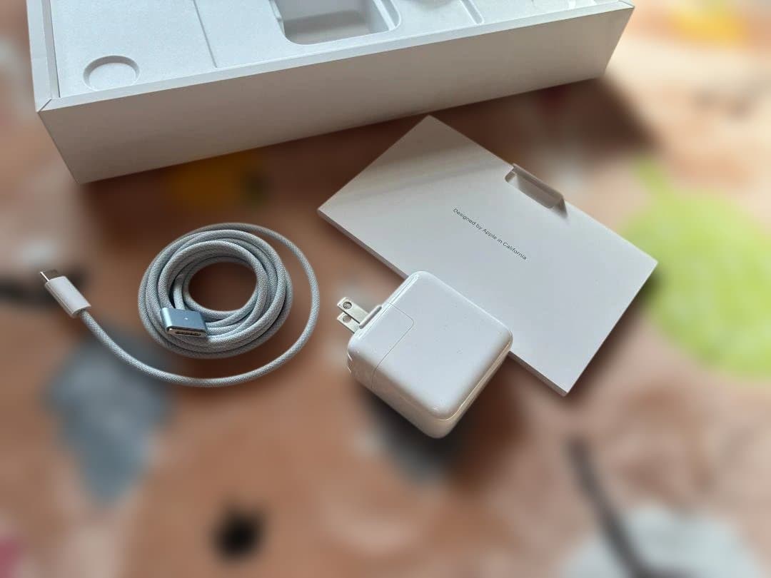 極美品・保証有｜MacBook Air M4｜16GB｜充放電7回｜スカイブルー