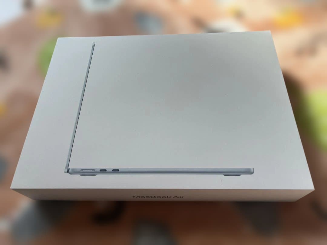 極美品・保証有｜MacBook Air M4｜16GB｜充放電7回｜スカイブルー