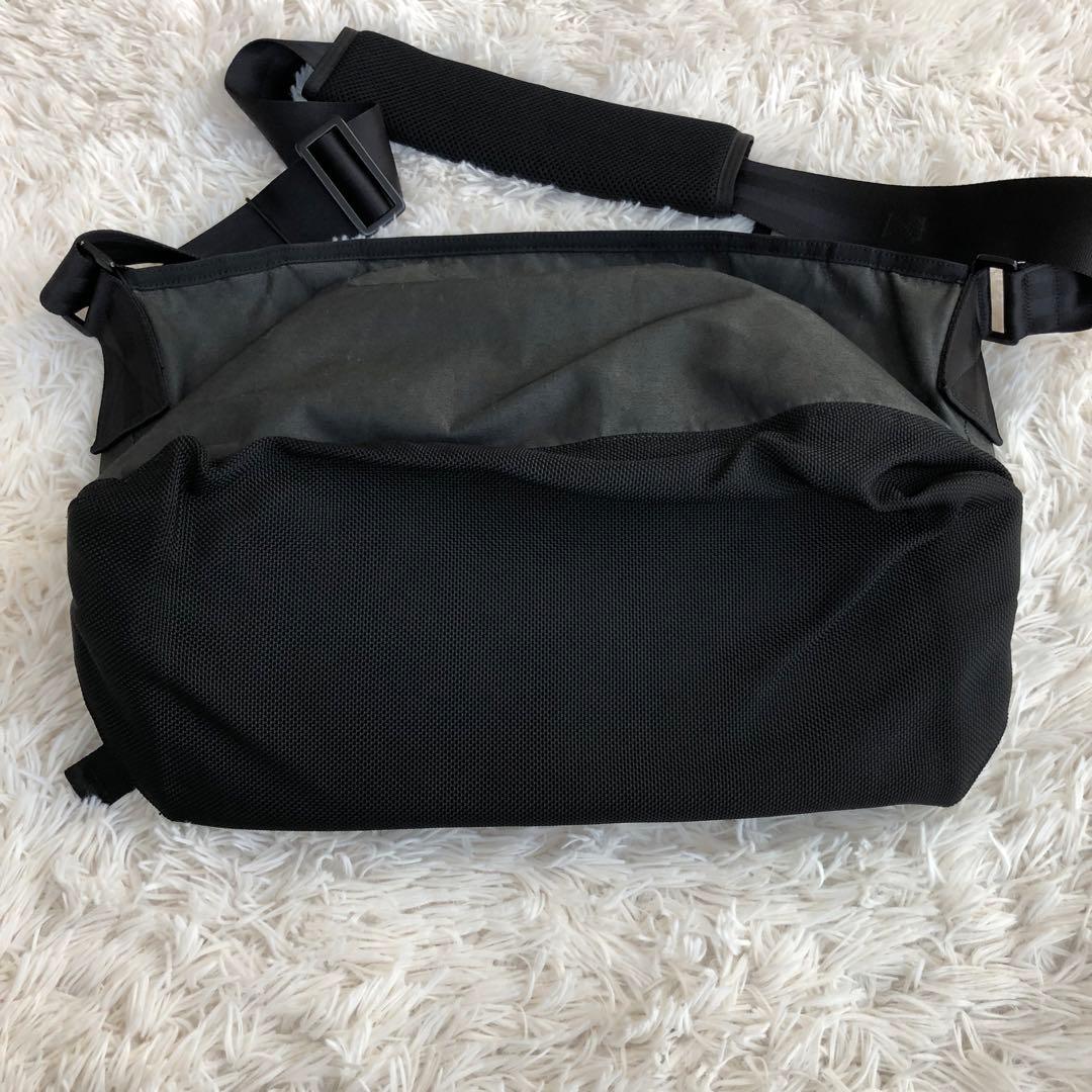 吉田カバンPORTERポーター　メッセンジャーバッグ　グレーワイヤー素材