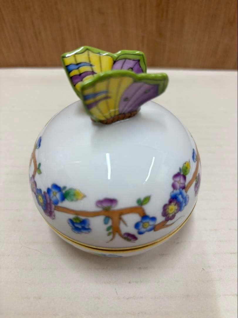 ヘレンド ヴィクトリア ラウンド ボックス ボンボンニエール 小物入れ