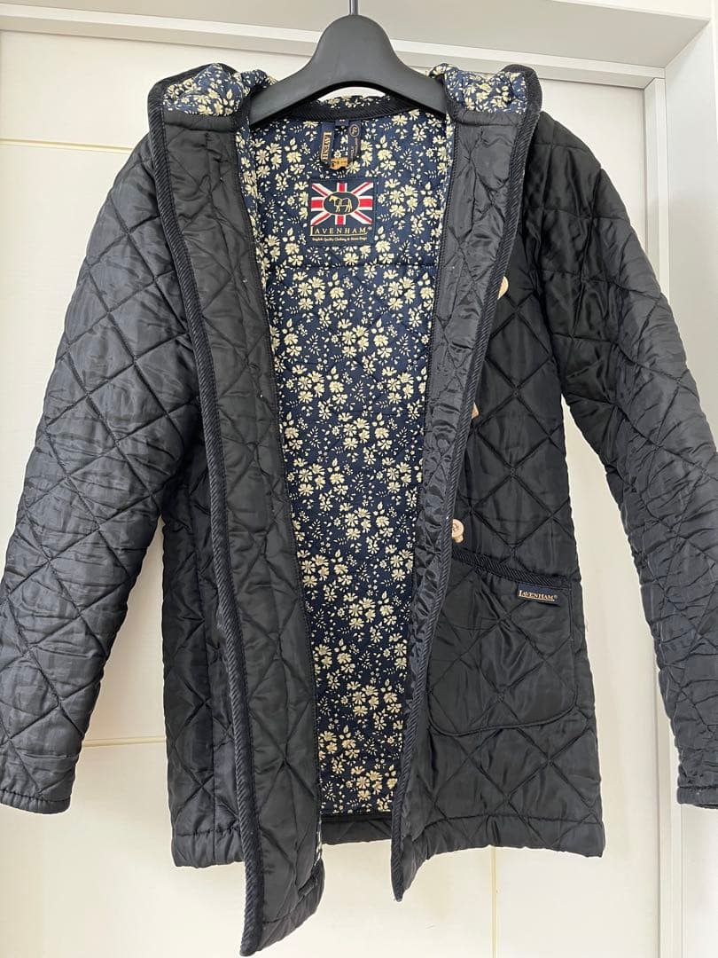 美品 LAVENHAM ラベンハム　リバティカペル柄　ダッフルコート 黒 　36