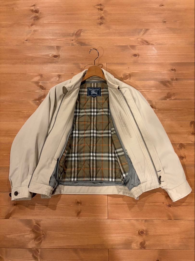 バーバリーズ　スイングトップ　中綿ライナーつき　ベージュ S ノバチェック　短丈