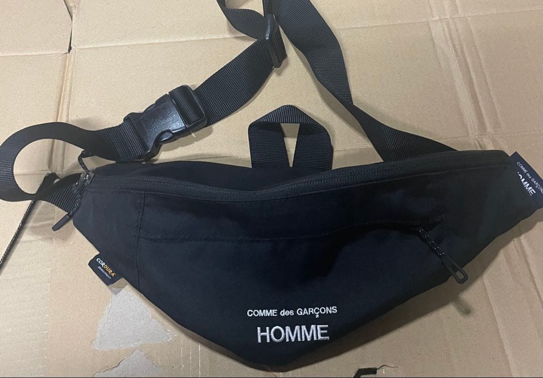 y*i様 COMME des GARÇONS HOMME ボディバッグ ブラック