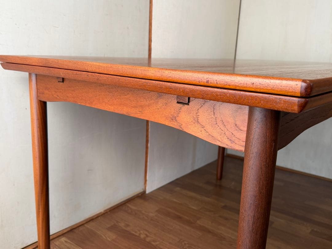 ダイニングテーブル Denmark Extension dining table