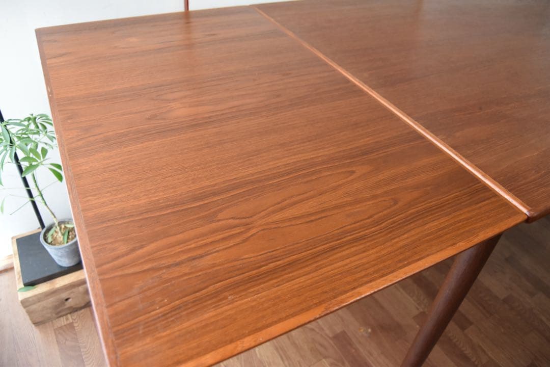 ダイニングテーブル Denmark Extension dining table