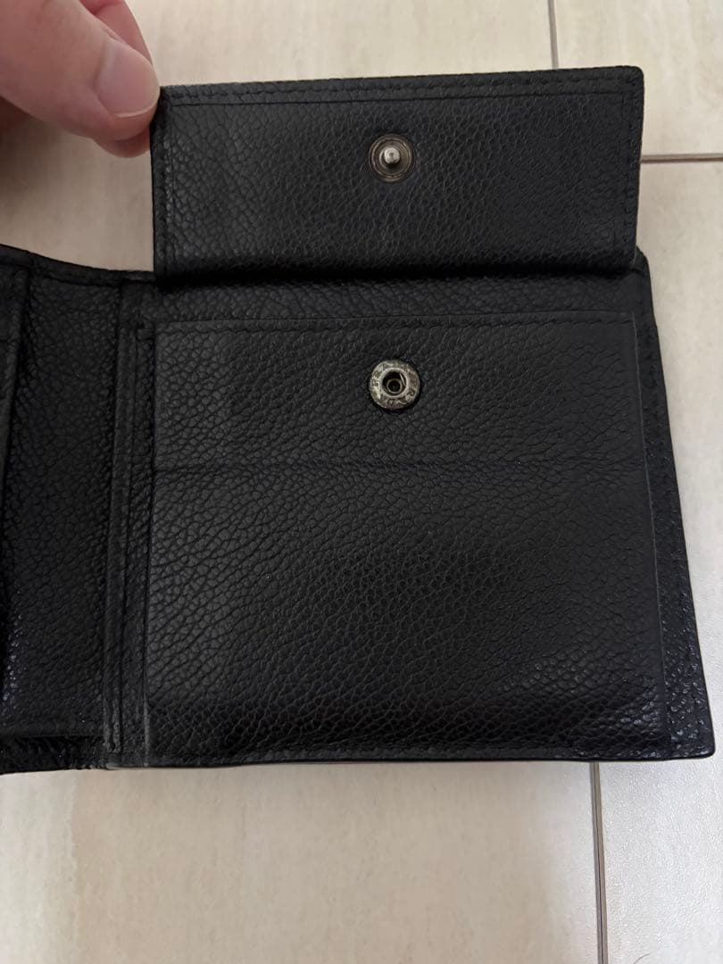 PRADA ネイビー レザー 二つ折り財布