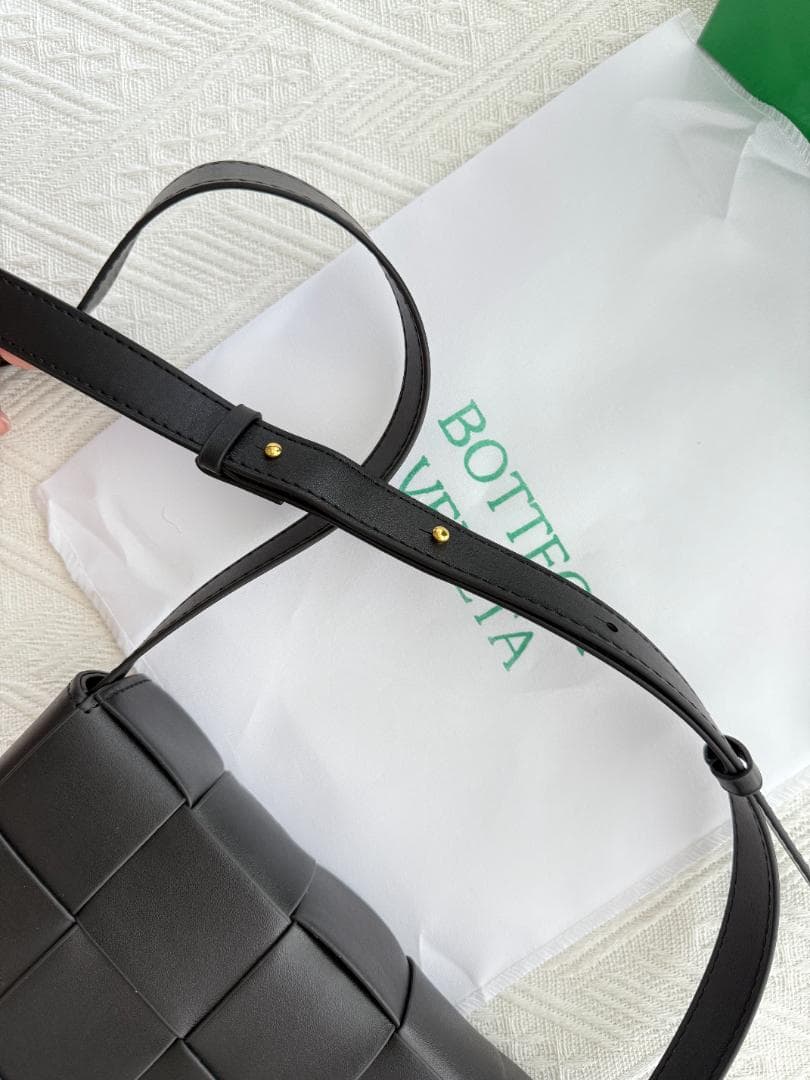 早い者勝ち! ブラック ショルダーバッグ