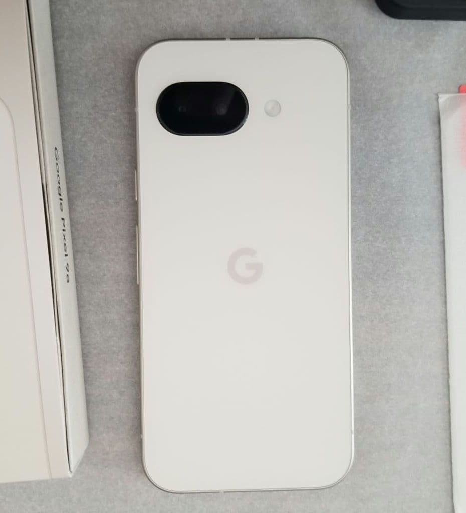 [強化ガラス付き]Google Pixel 9a 128GB ホワイト系