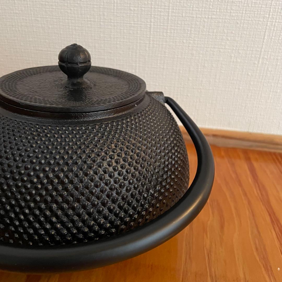 【新品未使用】南部鉄器　鉄瓶　急須　1.1L 池永鉄工製　箱付き　南部アラレ