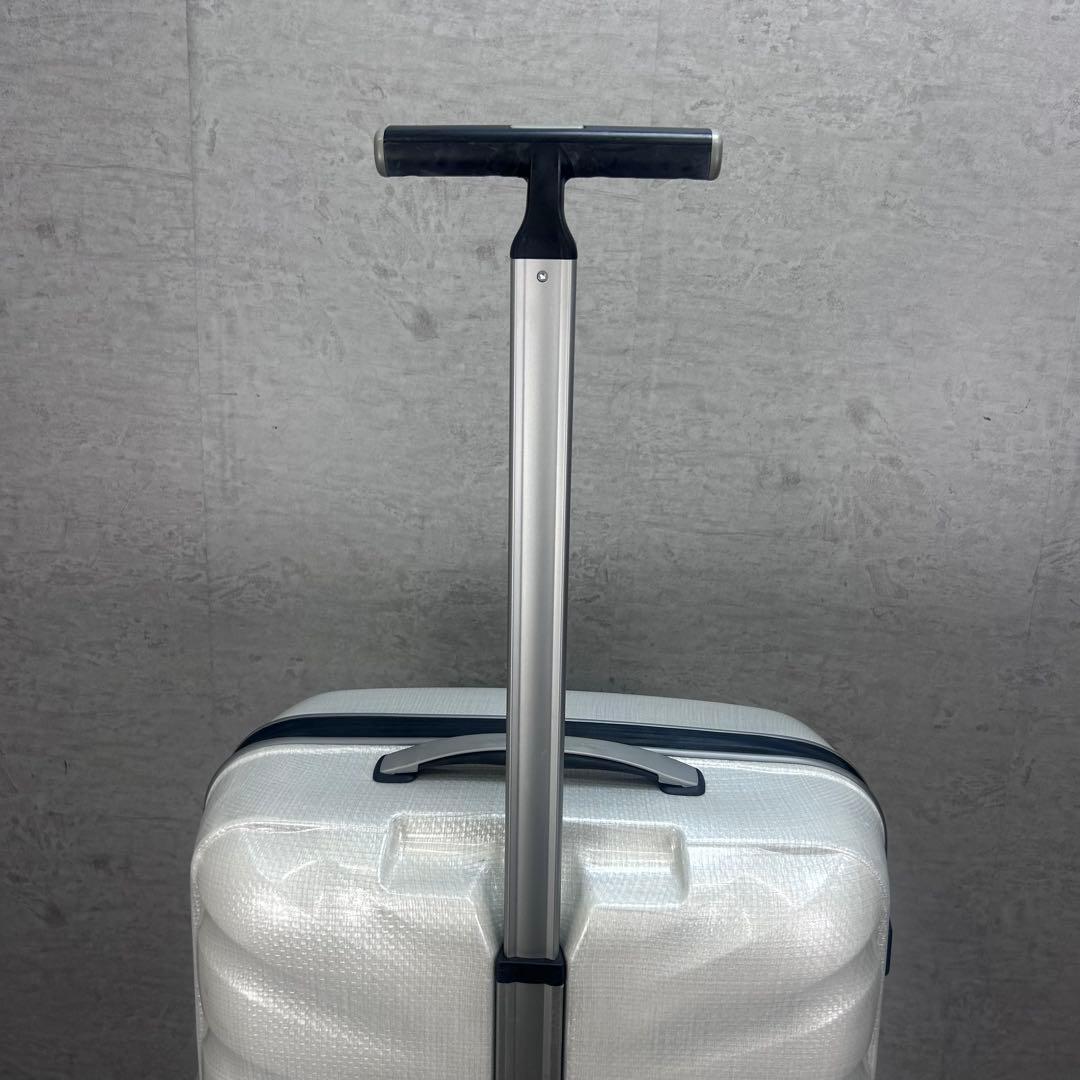 サムソナイト　ファイヤーライト　キャリーケース 69L ホワイト　4輪