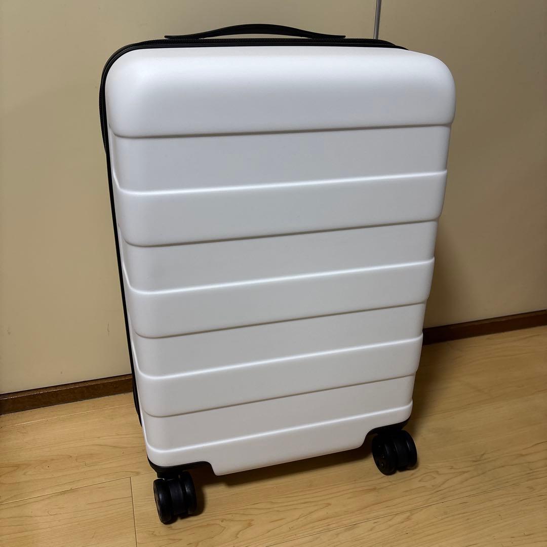 MUJI 無印良品 バーを自由に調節できる ハードキャリーケース 36L 白