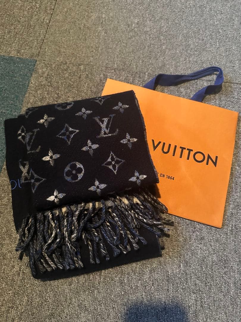 LOUIS VUITTON ネイビー マフラー