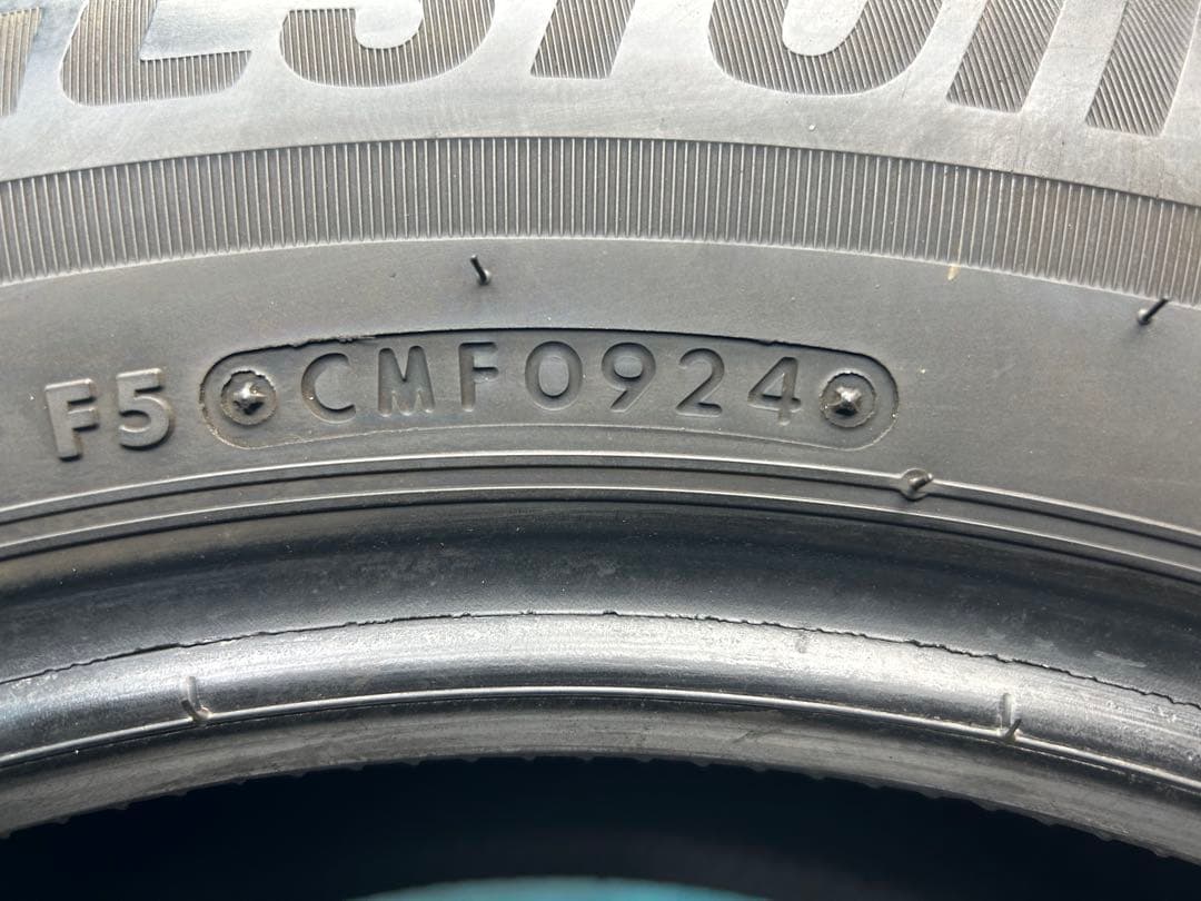 2024年製225/65R17バリ山！中古タイヤ2本セット