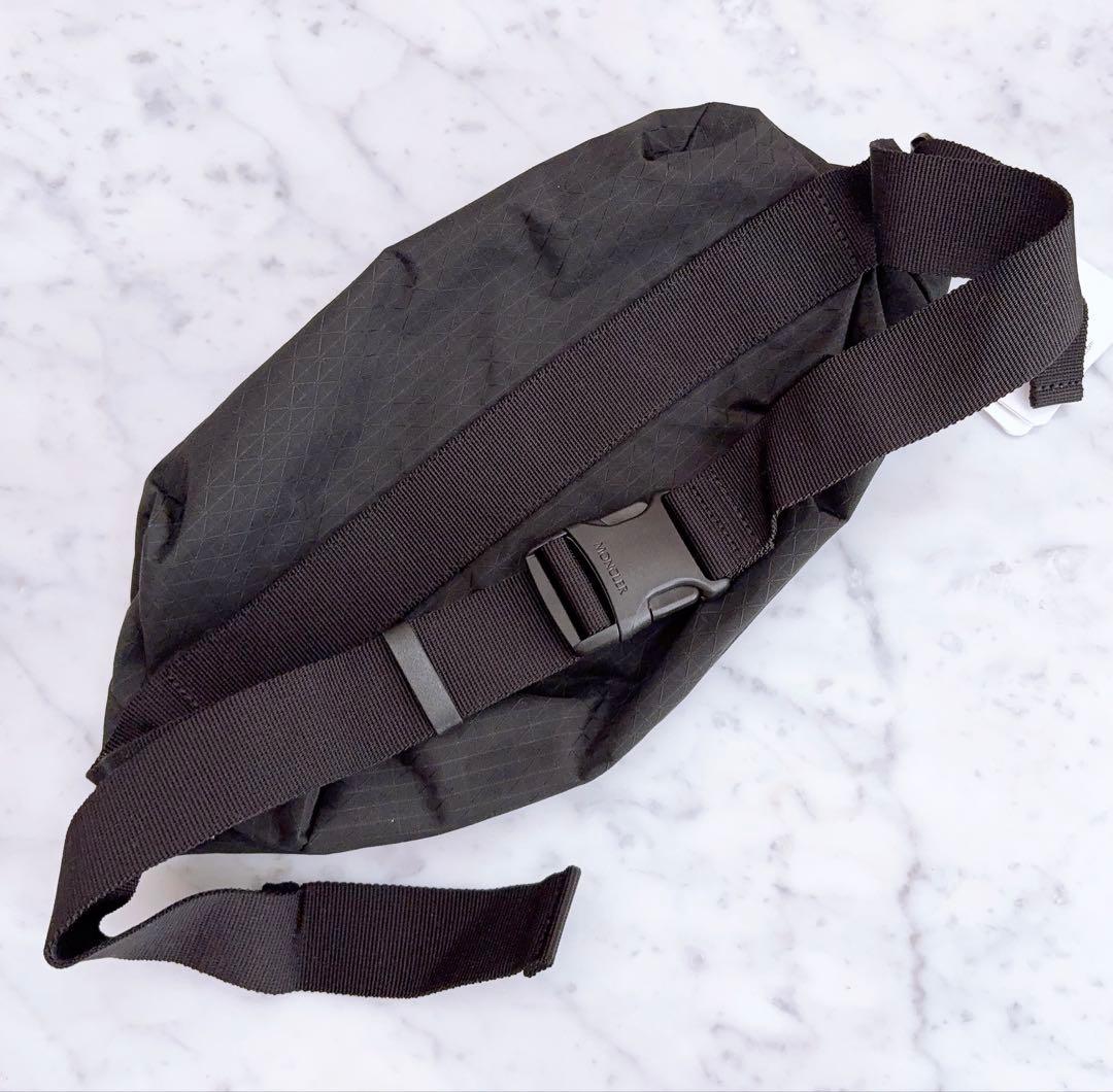 MONCLERモンクレール　ロゴ入り　ウエストバッグ　ボディバッグ♪