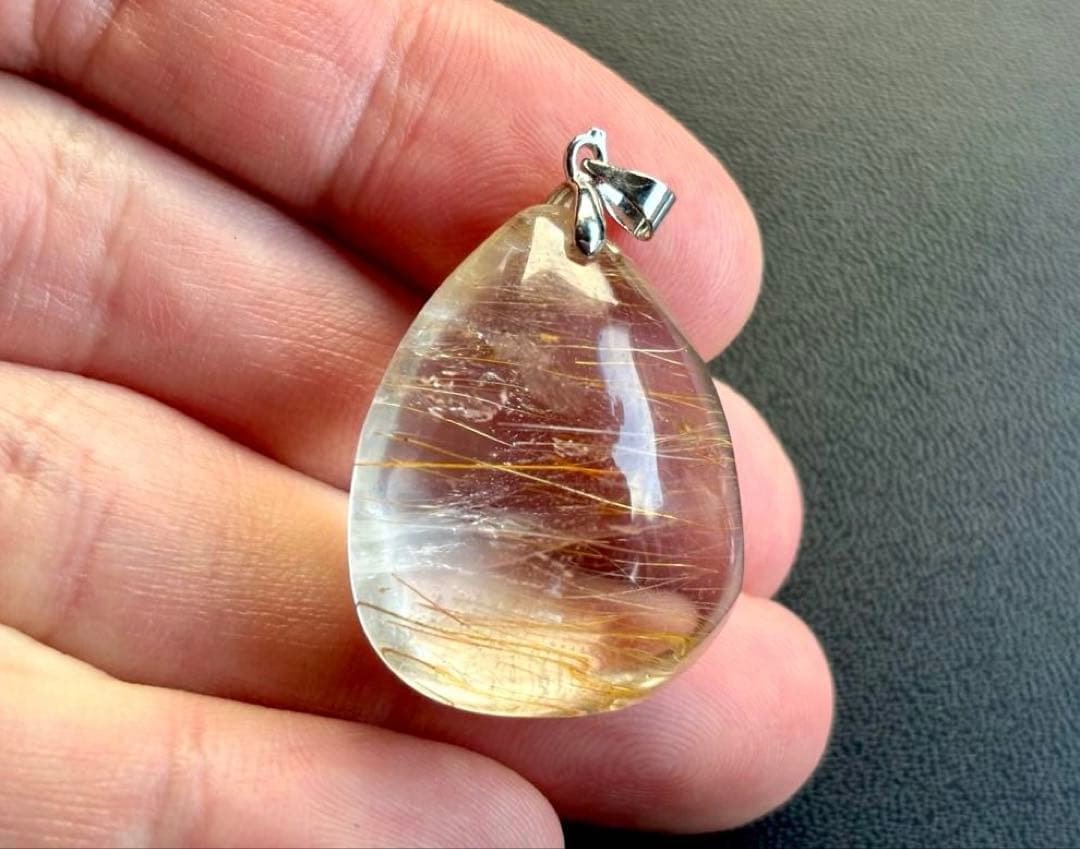 最高品質　天然石の王者　エンジェルラダーインゴールドルチルクォーツのPT