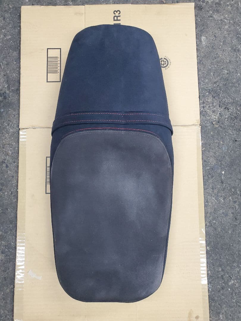 ホンダCB400SF/SB用 カスタムシート NC42型外し 美品