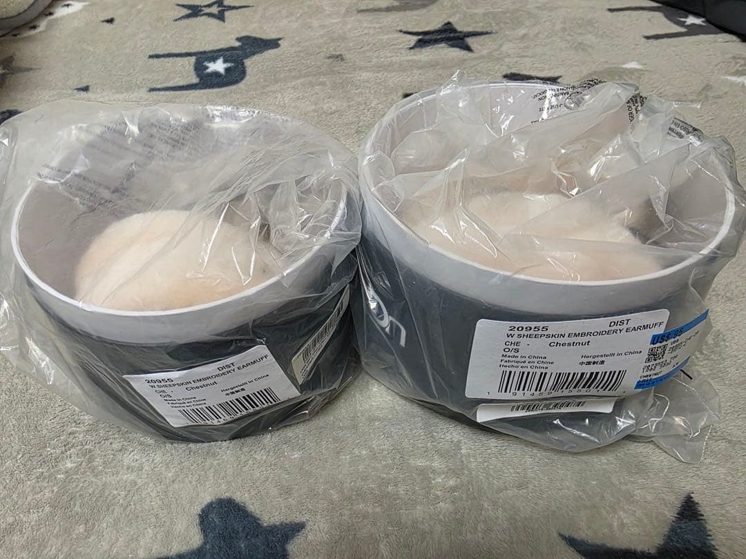 uggイヤーマフ SHEEPSKIN EMBROIDERY EARMUFF未開封