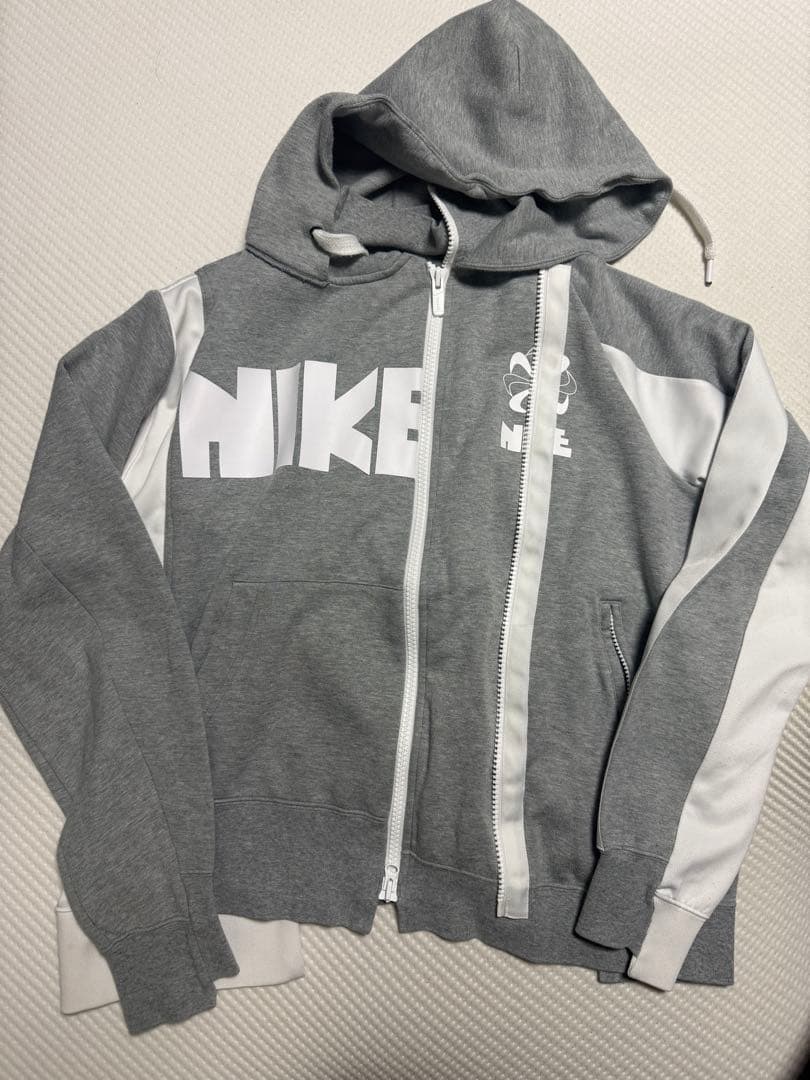 は*じ様 Sacai Nike 再構築　パーカー ナイキ　サカイ ldwaffl