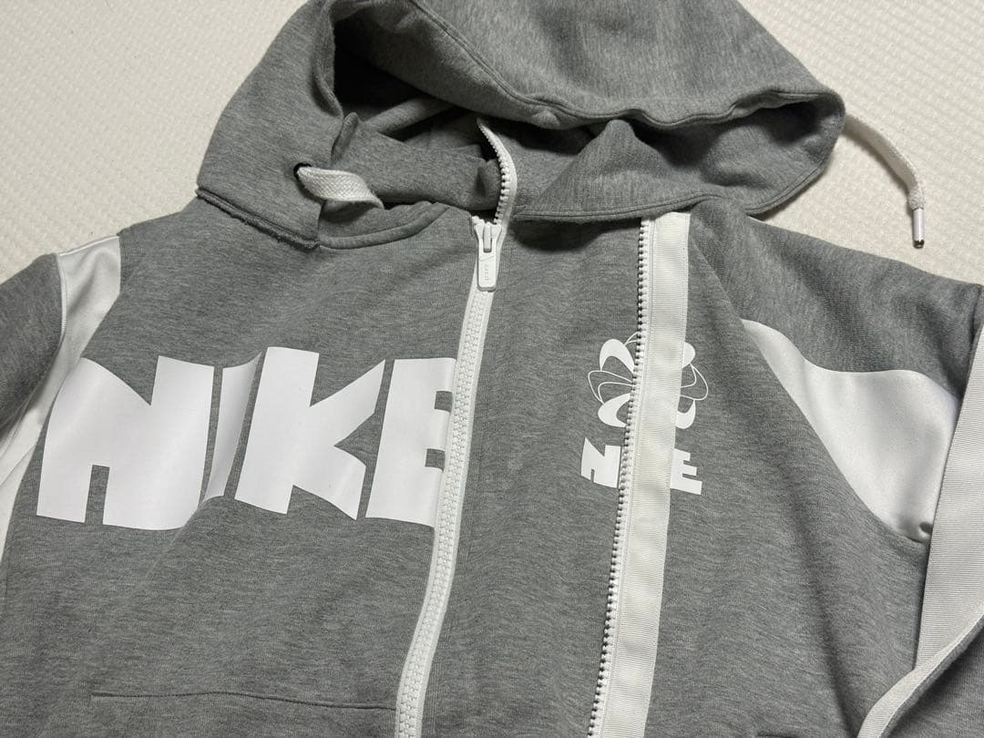 は*じ様 Sacai Nike 再構築　パーカー ナイキ　サカイ ldwaffl