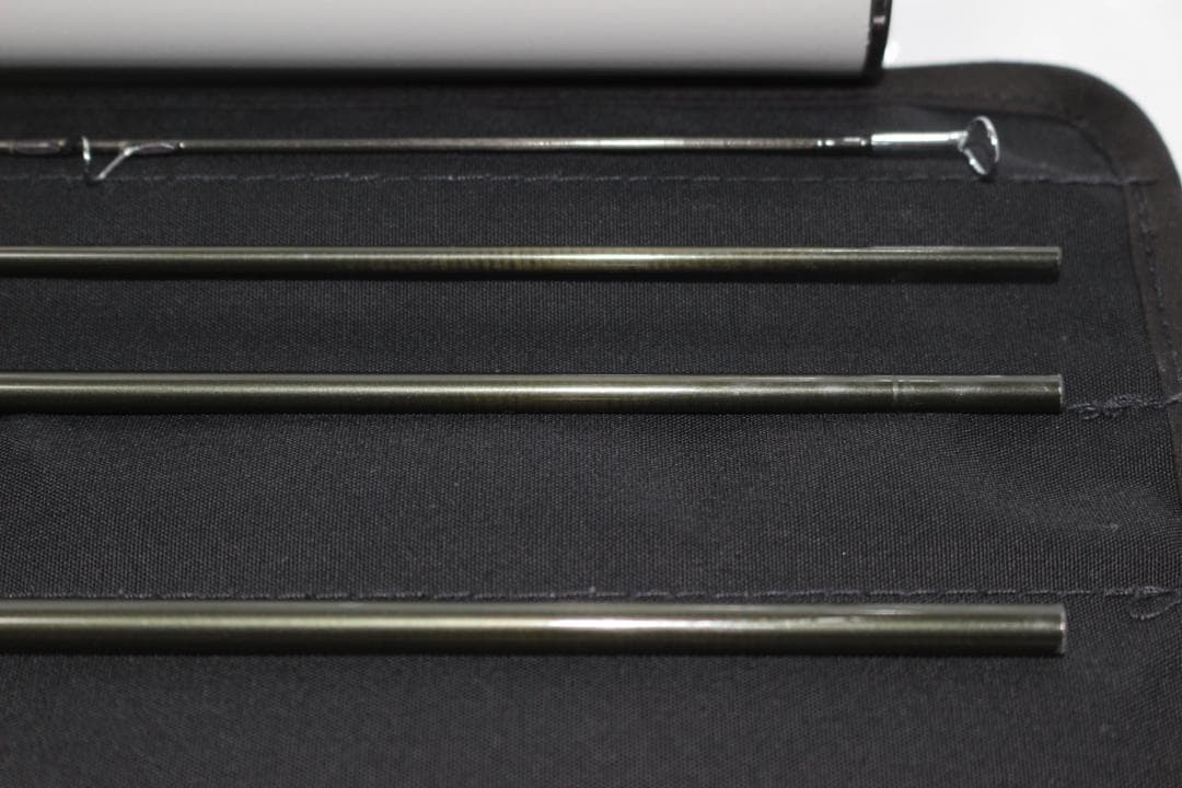 セージ　Sage　R8 Core　8.5ft　5番　竿袋&ケース付き　未使用