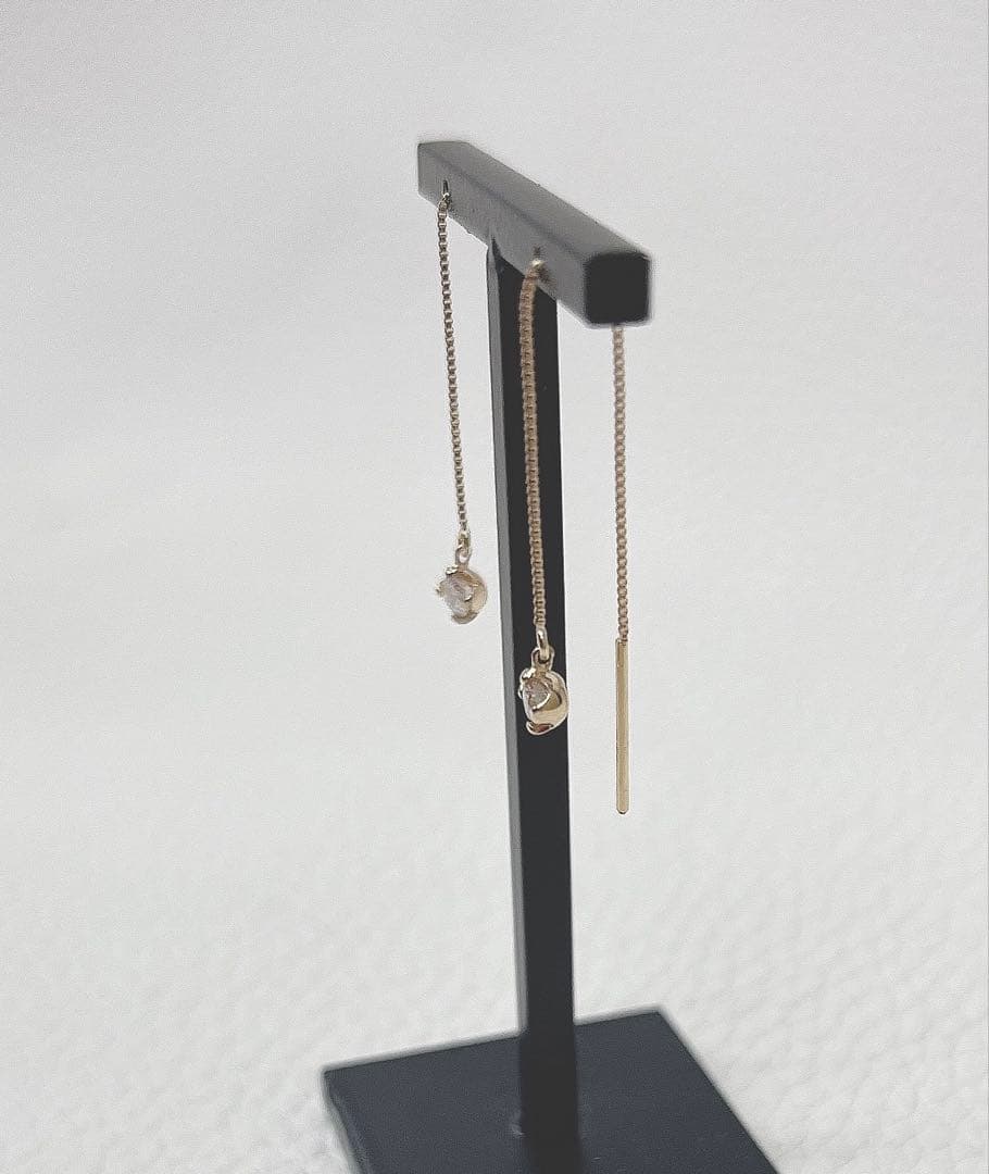 K18 18金　ダイヤモンド　アメリカンピアス