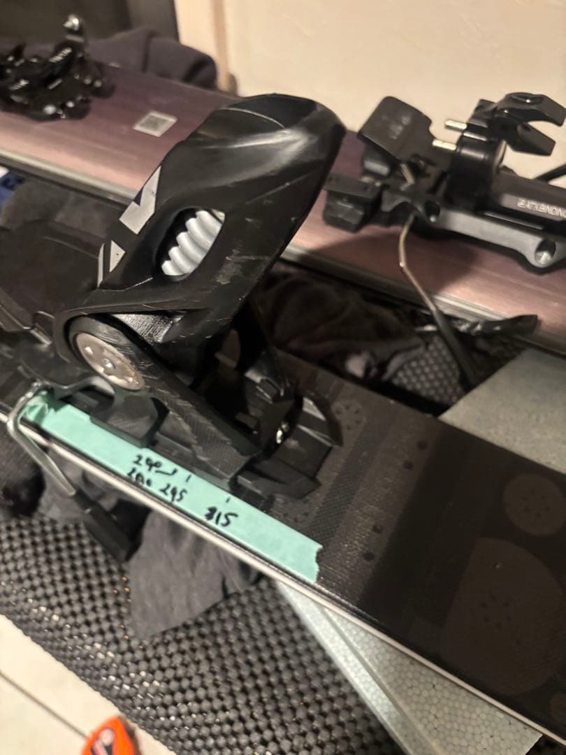 LINE BLEND スキー 板 ブラック　ＢＣ