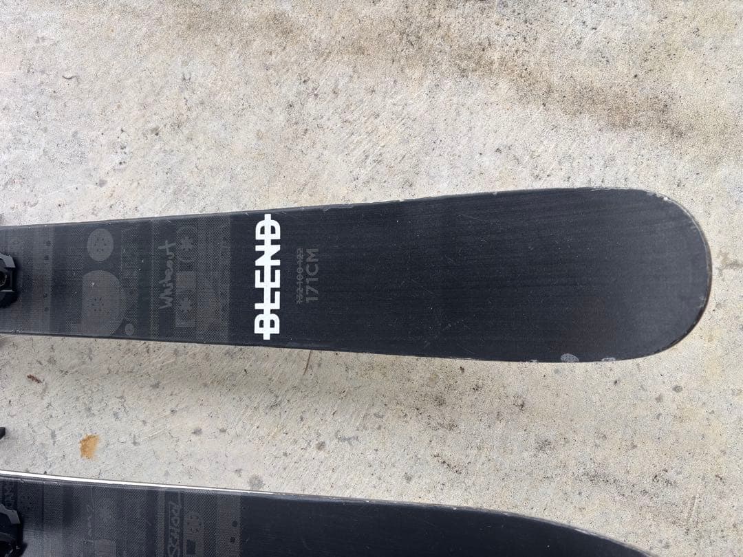 LINE BLEND スキー 板 ブラック　ＢＣ