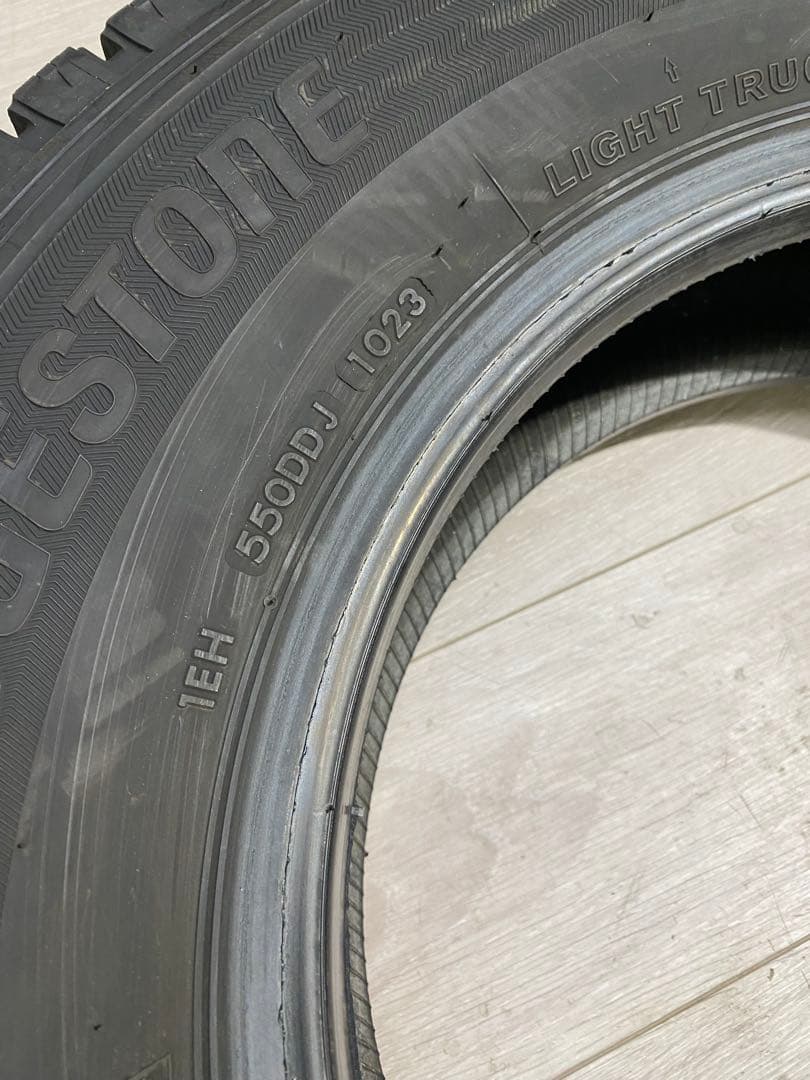 195/80R15 BRIDGESTONE BLIZZAK VL10 23年