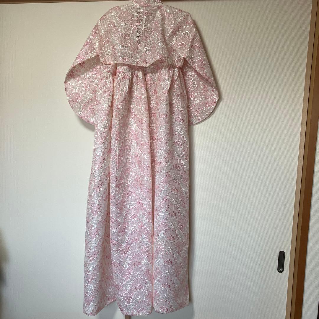 チマチョゴリ　淡いピンク色　総レース柄　韓服