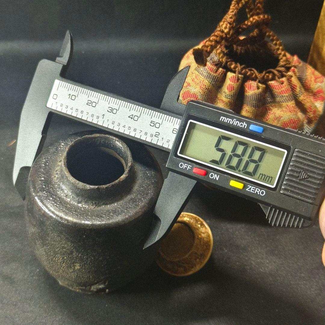 茶道具 肩衝茶入 古伊賀焼 黒釉自然素材蓋 西陣織仕覆 桐箱 江戸骨董古美術珍品